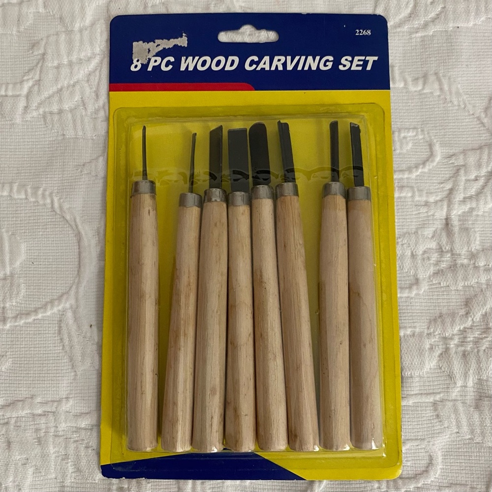 8 Piece Wood Carving Set New in Package